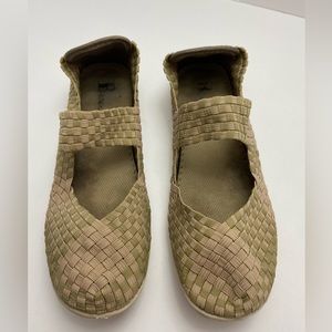 Browns Size 38 US 9 Tan